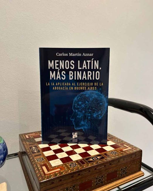 Menos latín, más binario
